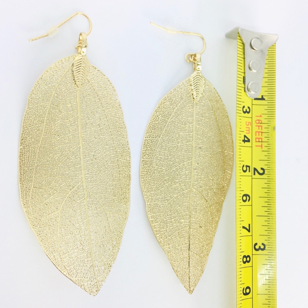 ❤️HP❤️New! Bohemian Leaf Dangle Earrings Gold - Picture 3 of 3